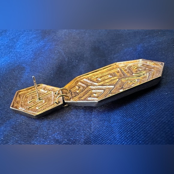 gold tone post statement earrings - Picture 6 of 6